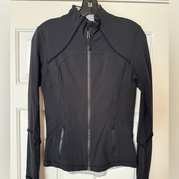 Lululemon jacket - Picture 1 of 2